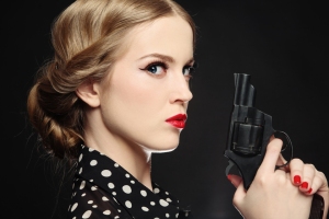 woman-with-gun